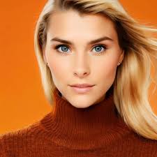 Robin Hartman (@blueeyedwvbarbie) • Instagram photos and videos