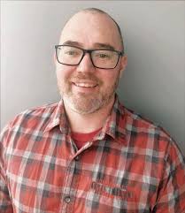 Two candidates vie for council seat