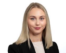 Emma Singleton's Instagram, Twitter & Facebook