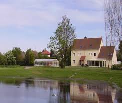 Gite Avec Piscine Couverte Chauffee Entre Cabourg A Ranville