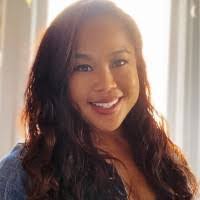 Renee Domingo's Instagram, Twitter & Facebook