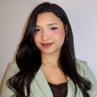 Kristal Cobb's Instagram, Twitter & Facebook