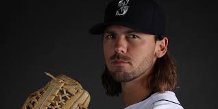 Scott becomes MLB's first South African pitcher