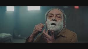 A slab of food descends floor by floor in a prison. Video La Pelicula El Hoyo Arrasa En El Festival De Sitges Cultura Eitb