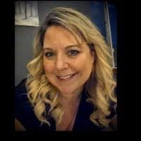 Amy Hettinger's Instagram, Twitter & Facebook