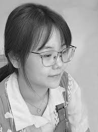 Songyi Park's Instagram, Twitter & Facebook