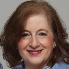 Rochelle Mueller's Instagram, Twitter & Facebook