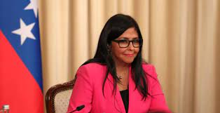 La viuda negra es una telenovela producida por rti televisión 5 y televisa para unimás, univision y caracol televisión. Empresarios En La Orbita De Delcy Eloina Controlan Plus Ultra La Aerolinea Rescatada Lapatilla Com