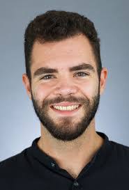 Nadia Dick's Instagram, Twitter & Facebook