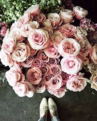 Jftv & jet fresh flowers proudly present a special episode dedicated to our friends, chrysal, presenting their new arrive. How To Instagram Your Flowers Like A Pro Alice S Table
