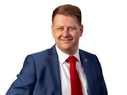 O dva roky později se jiří langmajer objevil ve snímcích proč? Admin Author At Czech Slovak Leaders