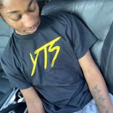 Stream Antonio Suggs music