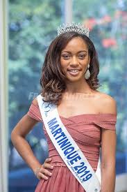 Découvrez les candidates à l'élection de miss martinique 2018. Miss Cie Miss Martinique 2019 Ambre Bozza
