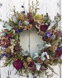 Mini dried flower posy, perfect for birthdays, friends, will you be my bridesmaid gifts. 2019 Unexpected Floral Trend Dried Flowers Floranext Florist Websites Floral Pos Floral Software