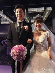 The site owner hides the web page description. ç¦åŽŸæ„›é¸æ‰‹ãŒçµå©šæŠ«éœ²å®´ã‚'è¡Œã† å°ã•ãªãŠéƒ¨å±‹