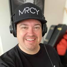 Who can embroider a word