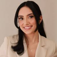 30+ "Rebecca Macedo" profiles