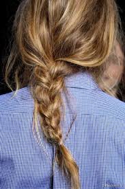 Jan 17, 2020 · pollice in su 👍 se volete l' hair care routine 2020!!! Acconciature Capelli Sporchi Le Pettinature Ideali Per Farli Sembrare Piu Puliti