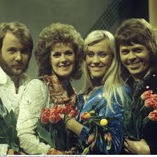 Wdr 4 für unterwegs auf ihrem smartphone oder tablet. Abba Passend Zur Mamma Mia Premiere Mit Zwei Neuen Songs Gala De