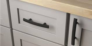 Pull Handles For Kitchen Cabinets Kitchen Ideas In 2020 Kitchen Cabinet Hardware Kitchen Door Handles Kitchen Cabinet Handles