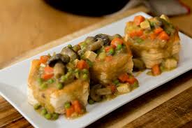 Les plus utilisées sont les ris de veau ou d'agneau, les blancs de volaille, les jambons, les quenelles. Vol Au Vent La Cuisine De Jean Philippe