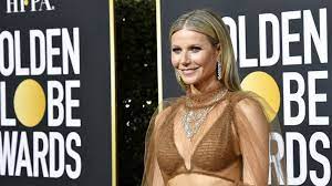 Under the dress, she wore a gauzy bra and panties set that matched the earth. Gwyneth Paltrow Zeigt Sich Zum 48 Im Geburtstagsanzug Promiflash De