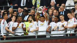 The match was contested between crystal palace and manchester united in a repeat of the 1990 fa cup final. Manchester United Leave Fa Cup Trophy Out Of 2016 17 Team Photo 90min