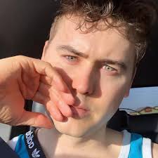 Tyler Chick (@itstylerchick) • Threads, Say more