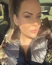 Mandy Malone's Instagram, Twitter & Facebook