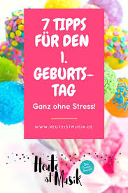 Erster Geburtstag Warum Der Ein Fest Fur Die Eltern Ist Heute Ist Musik Diy Kindergeschenke Baby Geburtstag Baby Diy