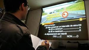 On n'a pas changé le code de la route mais dépoussiéré l'examen, a insisté emmanuel barbe, délégué interministériel chargé de la sécurité routière. Examen Du Code De La Route Ce Qui Change Ce Lundi Et Ce Qui Ne Bouge Pas La Voix Du Nord