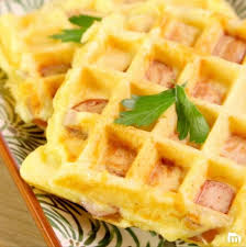 Gaufres A La Saucisse Facon Hot Dog Recette De Gauffre Recettes De Cuisine Recette Gaufre