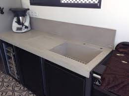 Balian Beton Atelier La Passion De La Creation Du Mobilier En Beton Atelier De Fabrication Sur Mesure De Mob Beton Fibre Cuisine Beton Decoration Interieure