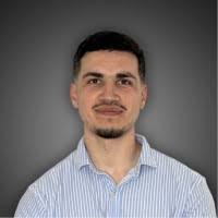 400+ profilů „Roule“