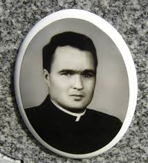 Fr Maurice J. Ptacek (1930-1990)