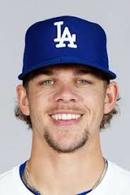 Gavin Stanton's Instagram, Twitter & Facebook