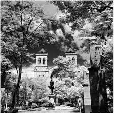 Plaza De Bolivar Medellin Colombia Medellin Fotografia Antigua