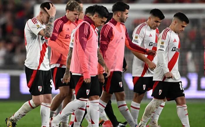 River Plate &eacute; eliminado do Apertura e liga o alerta para o Mundial