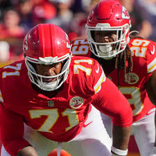 Latest injury update on Chiefs LT Josh Simmons' wrist is a bad one — and  friendly fire may have caused it - A to Z Sports