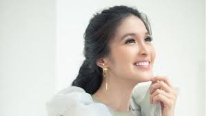 Cara Sandra Dewi Beri Selamat Ulang Tahun ke Luna Maya Jadi Sorotan,  Syahrini Kena Sentilan Pedas