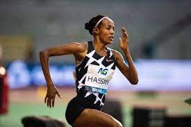 Hollandske sifan hassan er ny verdensrekordholder på. Sifan Hassan At 10k Faith Kipyegon At 1k Fbk After Summer Competition October 10 2020 Runblogrun