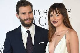 50 nuances de grey, avec dakota johnson et jamie dornan, est très certainement le film le plus attendu du mois de février. 50 Nuances Plus Sombres Synopsis Bande Annonce Casting Photos Streaming