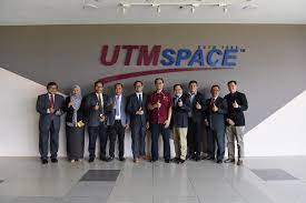 After almost 8 years of experience in managing professional program, we learn that the market demands programs and modules that really fits their needs in filling the gaps between their years of experience and theoretical knowledge. 9 Things You Didn T Know About Utmspace
