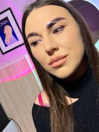 Милые девушки , приглашаю Вас на услуги : ▪️Коррекцич бровей пинцет