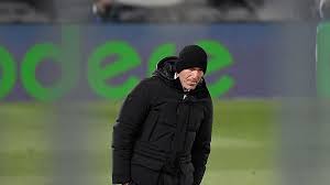 El real madrid se asienta como líder en solitario goleando en el sadar. Qjsipdekyuxz M