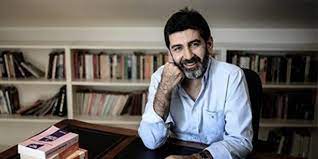 Levent gültekin, 1972 yılında ardahan'ın göle ilçesinde doğdu. Levent Gultekin Cumhurbaskani Adayi Olmaktan Vazgectik
