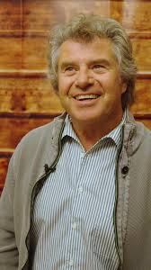 Christkind oder Weihnachtsmann? 🎄 In welchem Team bist du? 🎆🎁😍  #andyborg #christkind #weihnachtsmann #entwederoder #ichfindweihnachtentoll  #schlagermusik