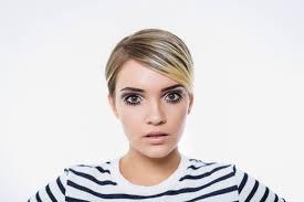 Pixie cut with light blonde highlights. 20 Short Hair Highlights You Need To Try This Season For A New Look