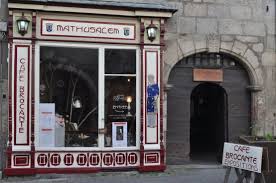 Lieu et heure d'observation météo : Mathusalem Cafe Brocante Saint Leonard De Noblat 2021 All You Need To Know Before You Go With Photos Saint Leonard De Noblat France Tripadvisor