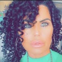 Darcy Foley's Instagram, Twitter & Facebook